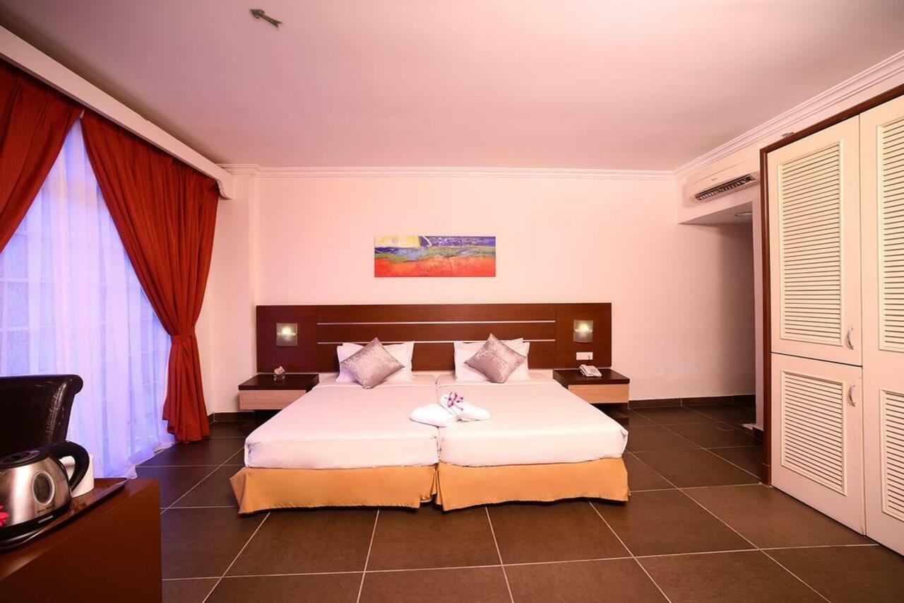 Bella Vista Express Hotel Pantai Cenang  Εξωτερικό φωτογραφία