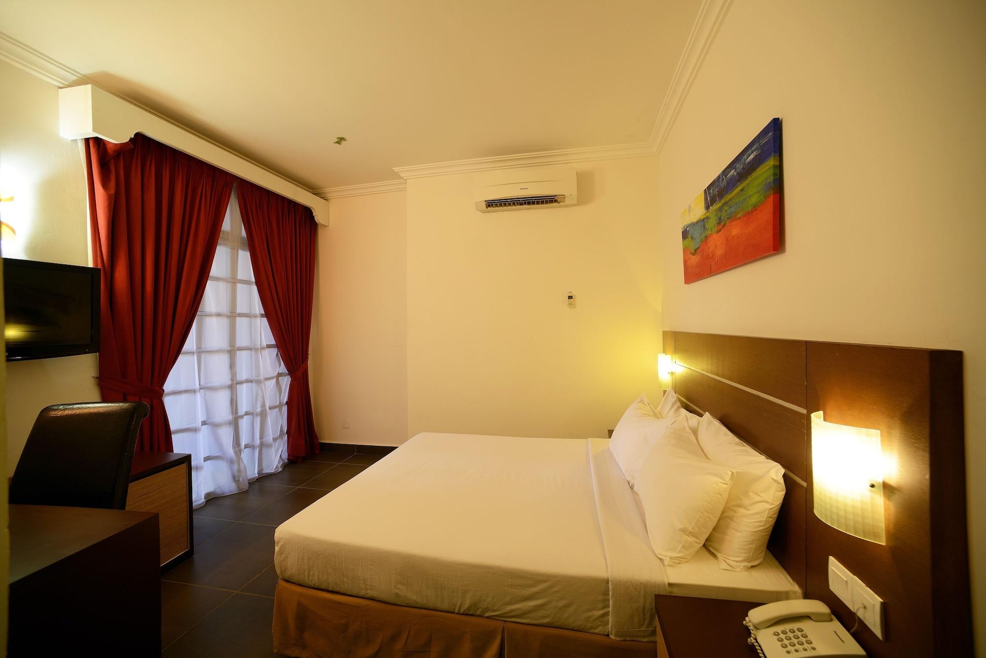 Bella Vista Express Hotel Pantai Cenang  Εξωτερικό φωτογραφία