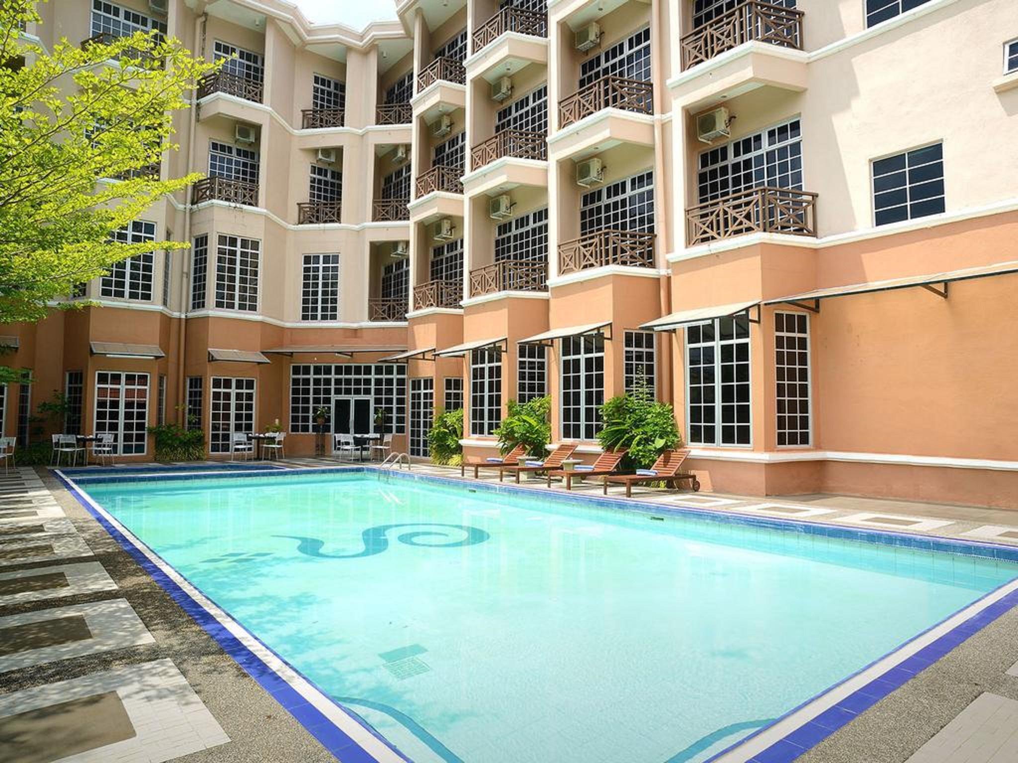 Bella Vista Express Hotel Pantai Cenang  Εξωτερικό φωτογραφία