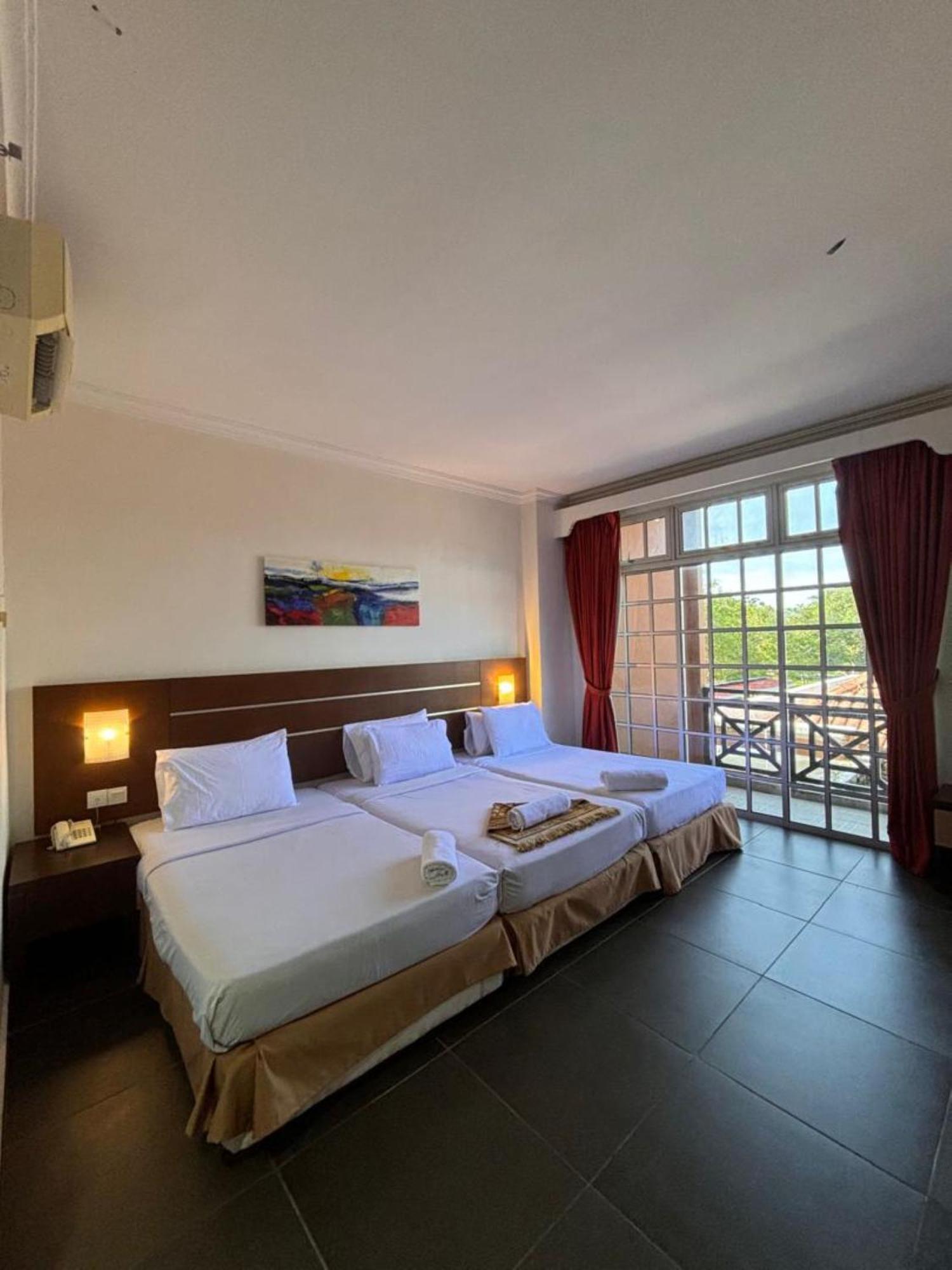Bella Vista Express Hotel Pantai Cenang  Εξωτερικό φωτογραφία