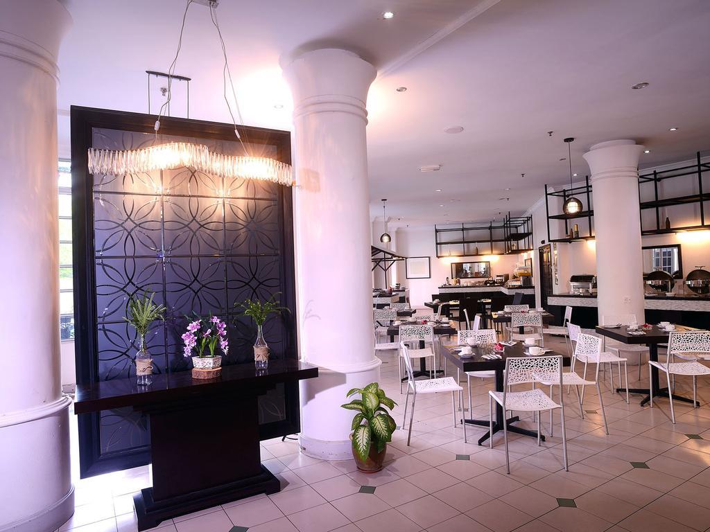Bella Vista Express Hotel Pantai Cenang  Εξωτερικό φωτογραφία