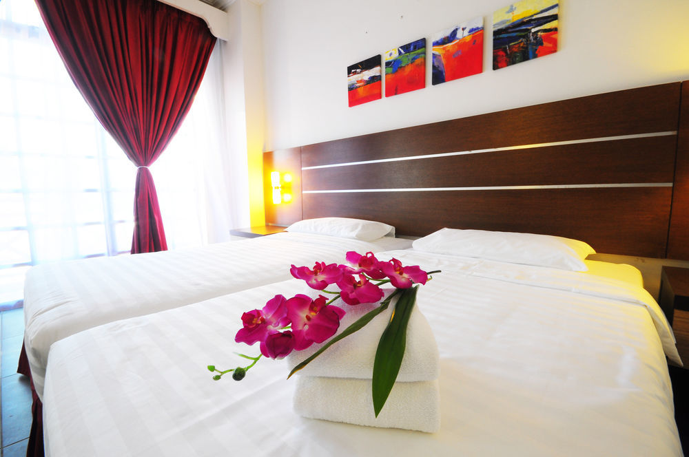 Bella Vista Express Hotel Pantai Cenang  Εξωτερικό φωτογραφία